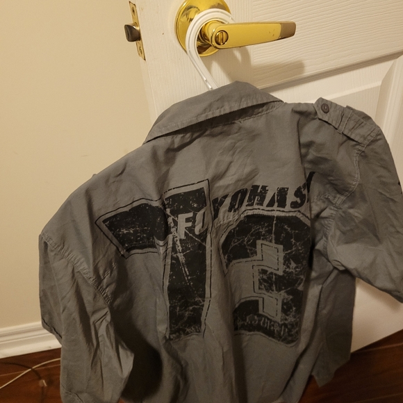 Shirt 2XL - Picture 2 of 3